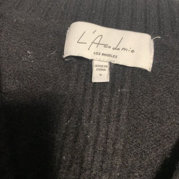L’academie Authentic Solid Black V Neck Cap Sleeve Sweater Top Small - Picture 5 of 7